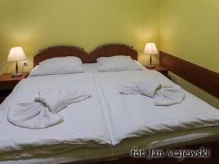 Отель Majewski Hotel & SPA Мальборк Двухместный номер с 2 отдельными кроватями-2